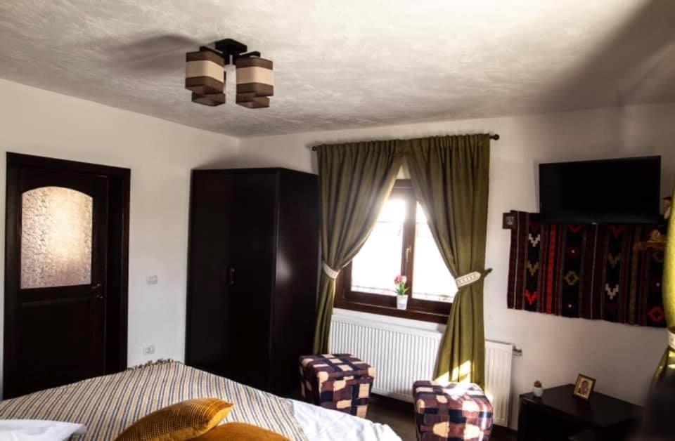 Casuta De Poveste Târgu Neamţ Exterior foto