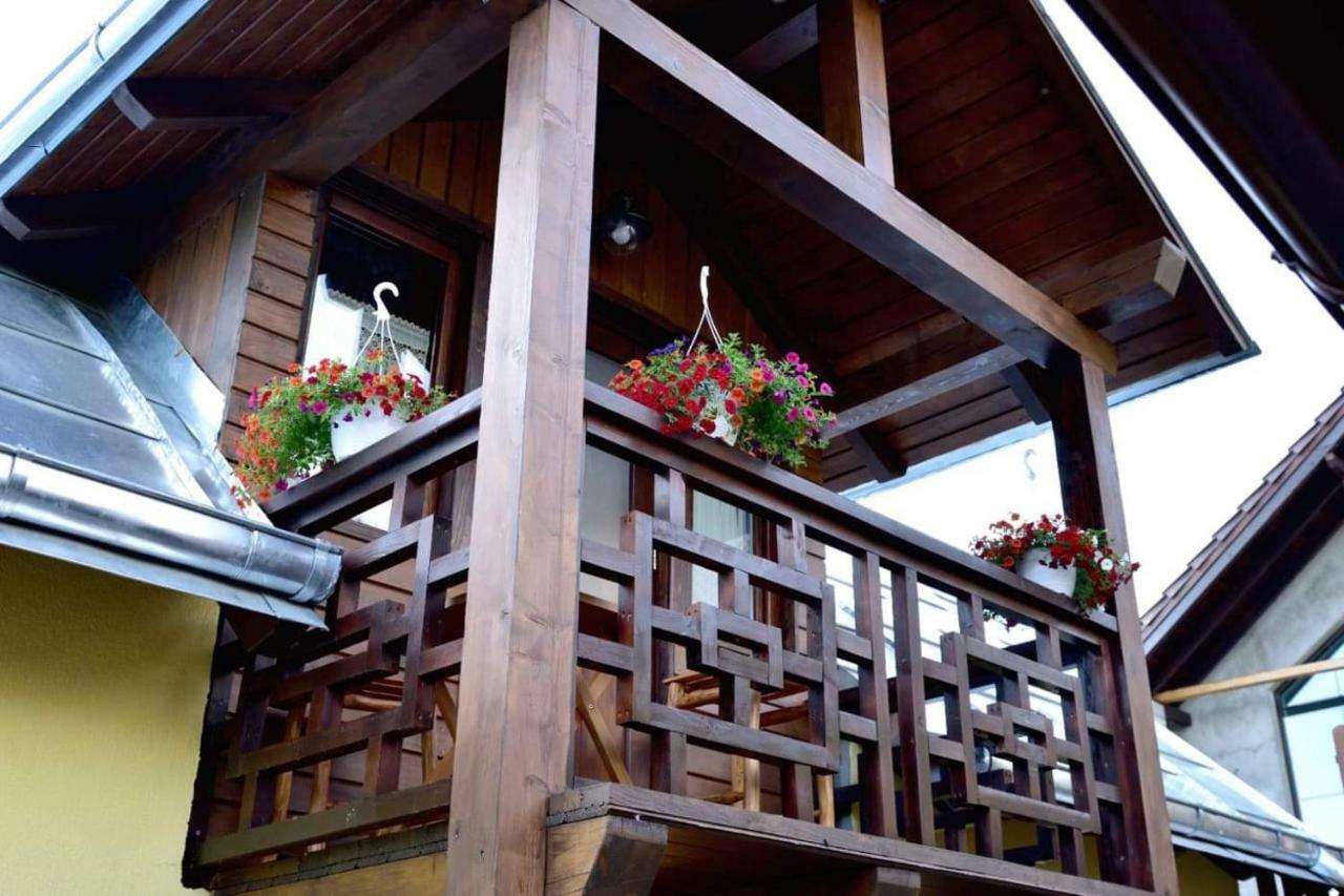 Casuta De Poveste Târgu Neamţ Exterior foto
